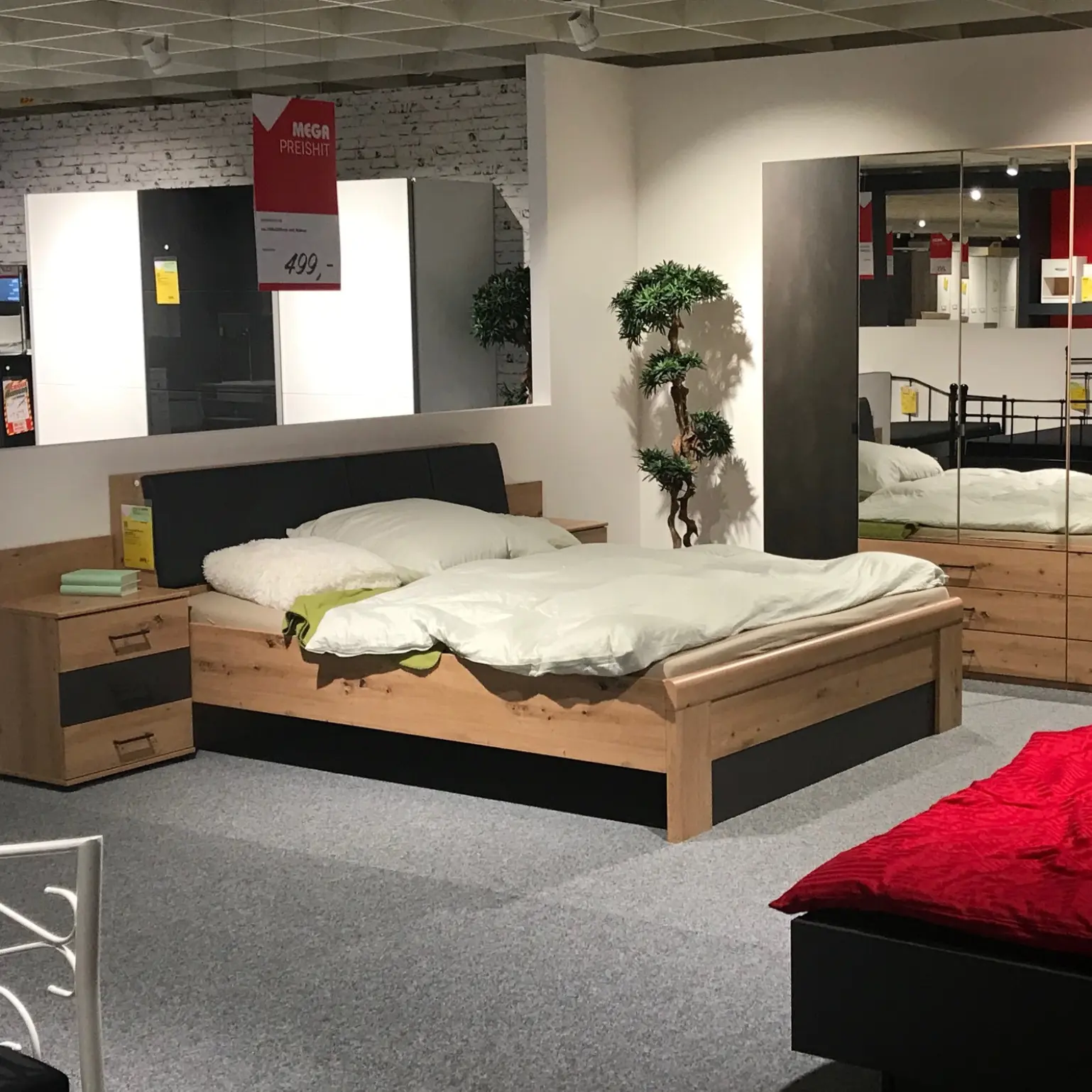 Magasin MEGA Möbel Rastatt SB Meubles Discount